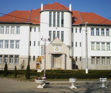Universitatea din Oradea nu va cerceta acuzele de plagiat aduse ministrului Mang
